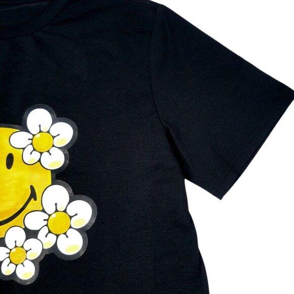 XL Smiley Face & Daisy Graphic Black T-Shirt Short Sleeve Cotton Casual Crewneck - Picture 3 of 9